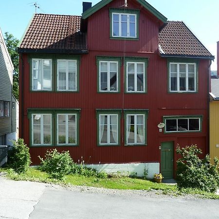 Red Old House Tromso Apartment Zimmer foto